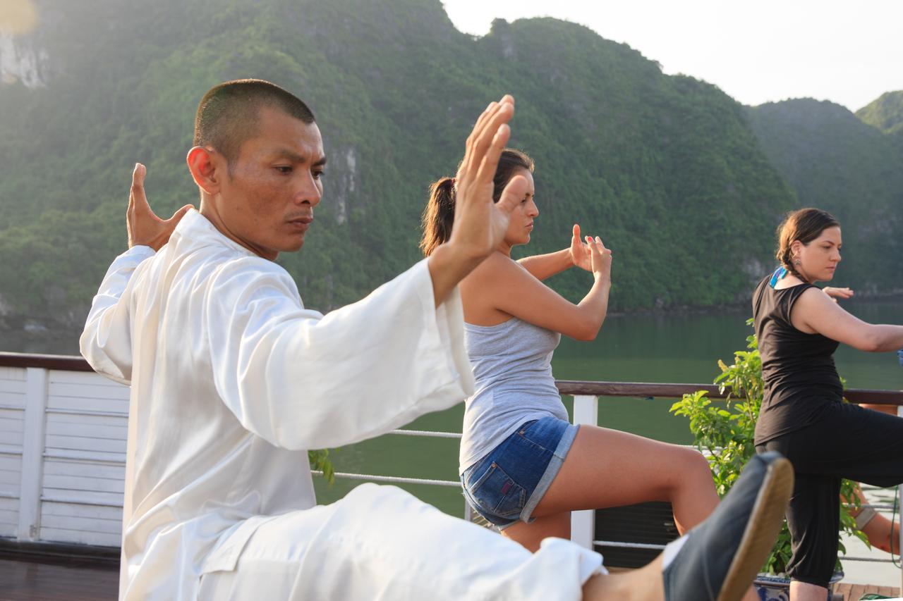 Hotel Garden Bay Legend Cruise Ha Long Exterior foto