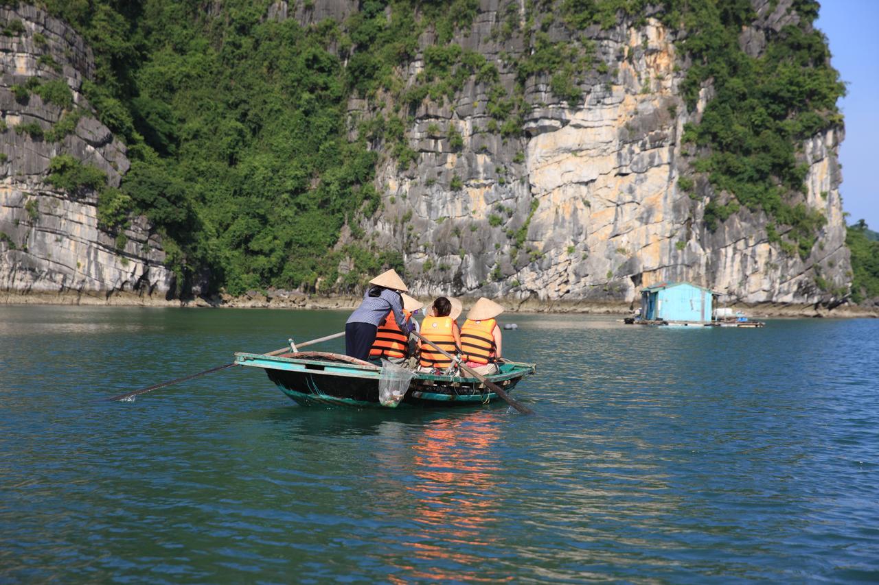 Hotel Garden Bay Legend Cruise Ha Long Exterior foto