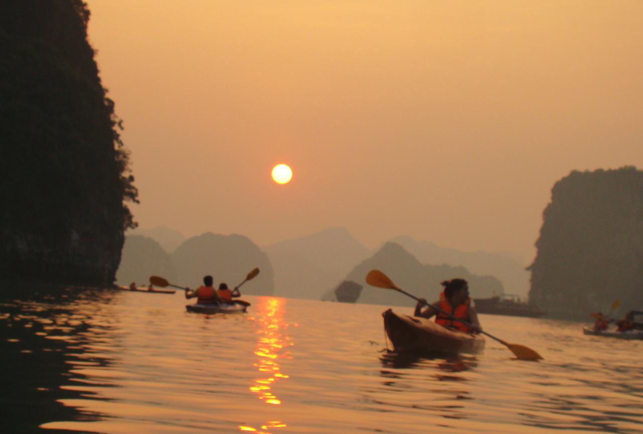 Hotel Garden Bay Legend Cruise Ha Long Exterior foto